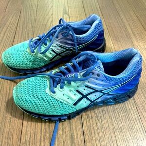 Women’s ASICS gel quantum 180 sneakers size 6 blue running
